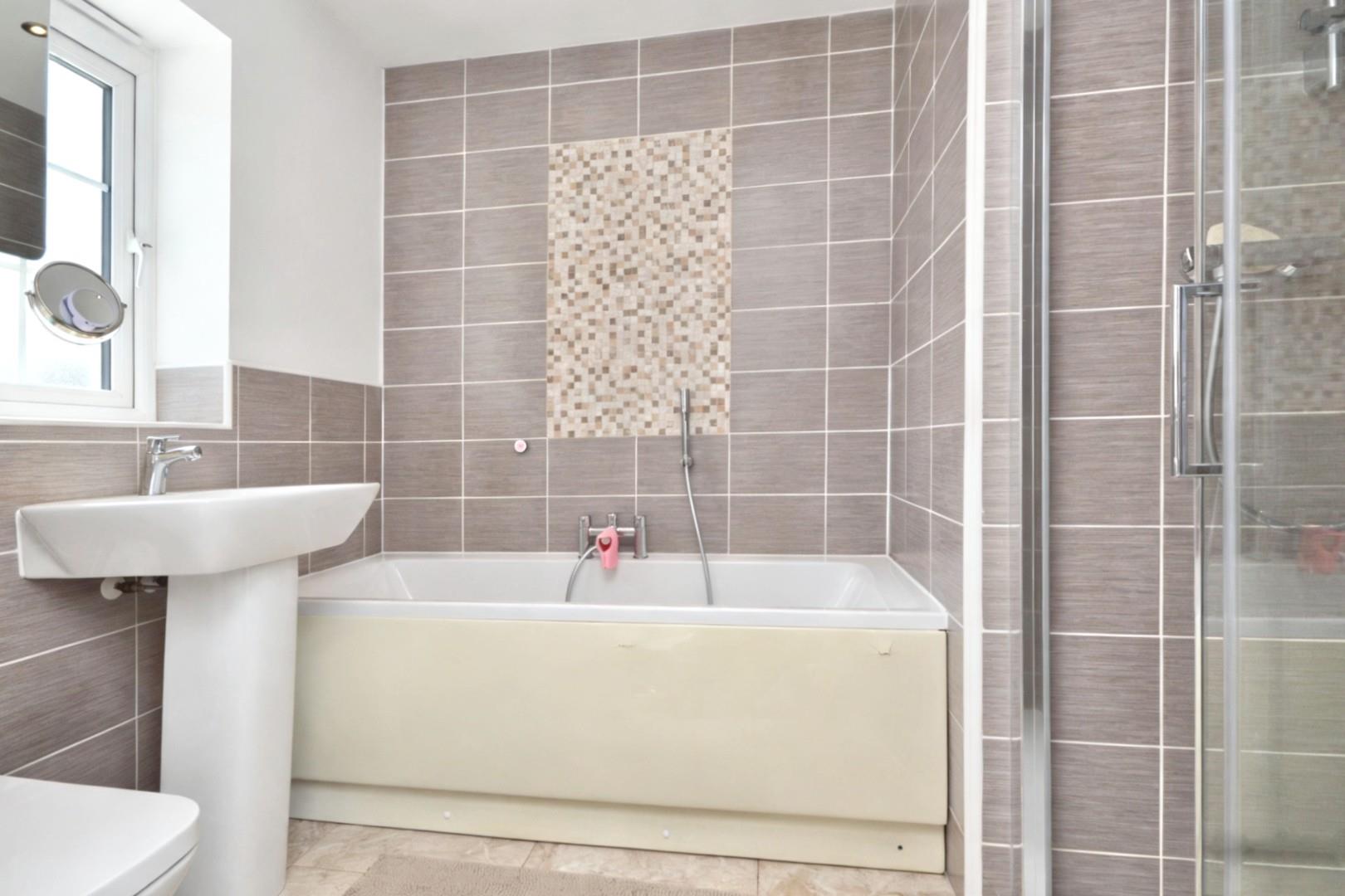 Fieldfare Close, Keynsham, Bristol