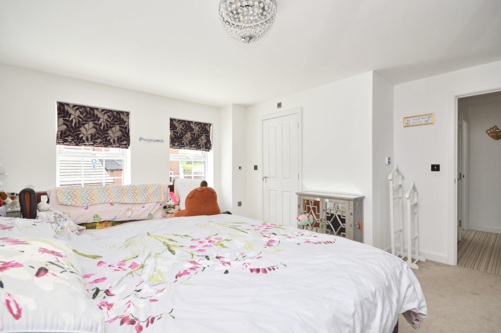 Fieldfare Close, Keynsham, Bristol