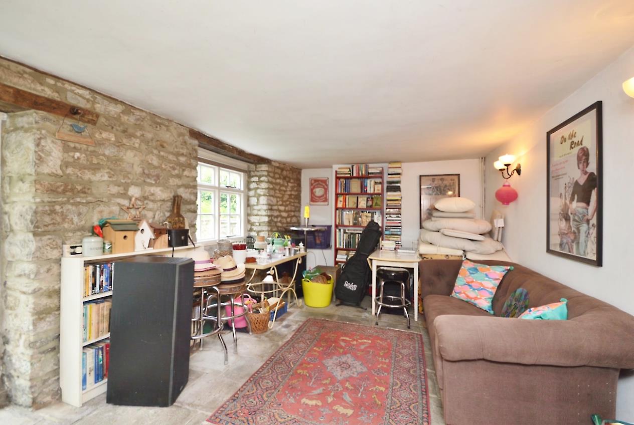 Bath Road, Saltford, Bristol