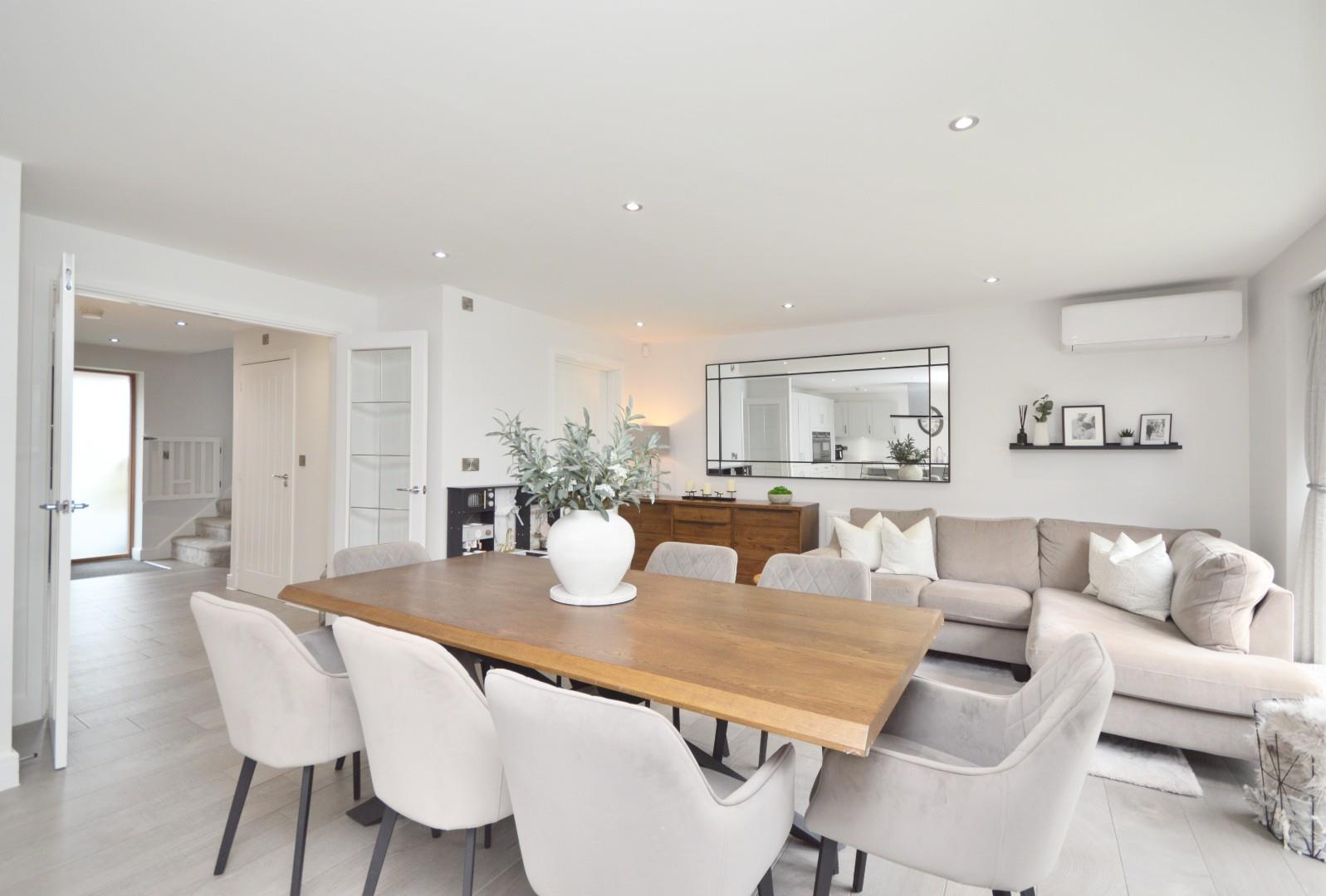 Arcadius Way, Keynsham, Bristol