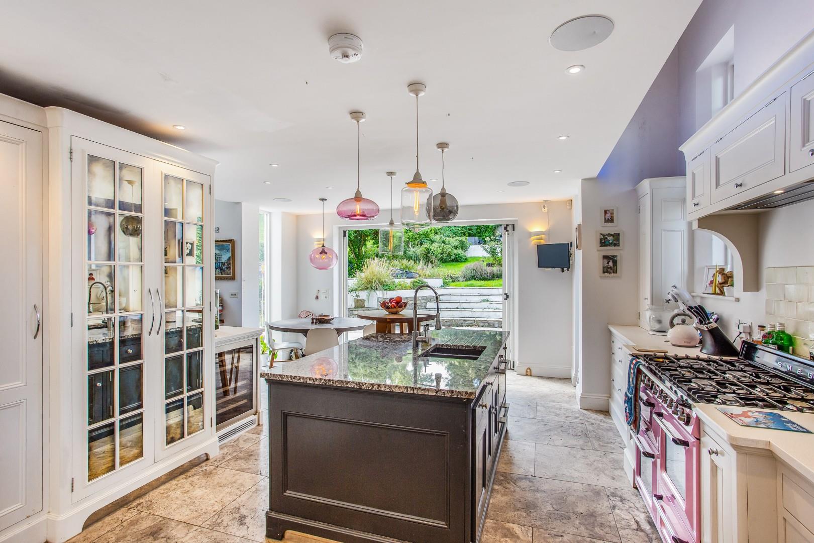 Bath Road, Saltford, Bristol
