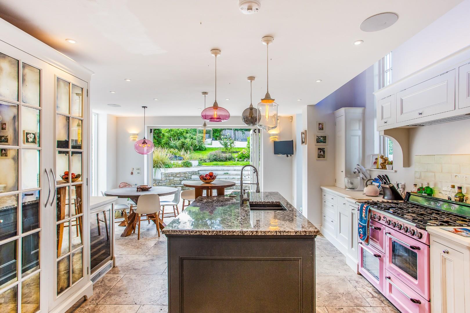 Bath Road, Saltford, Bristol