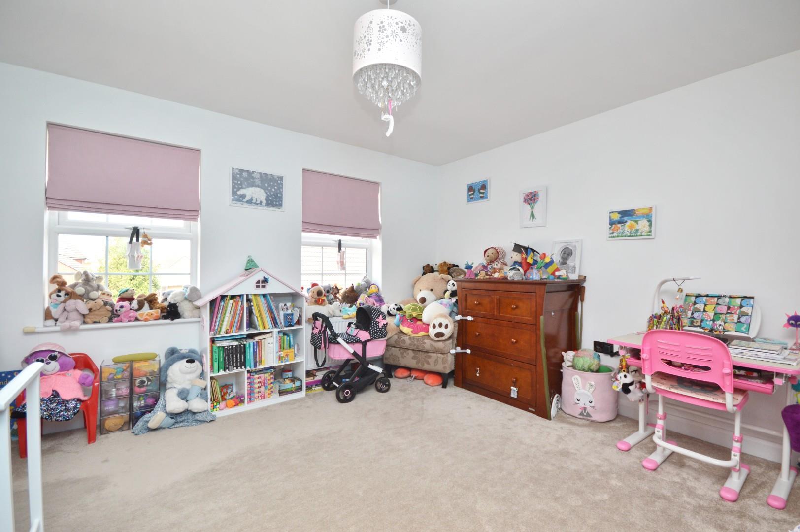 Fieldfare Close, Keynsham, Bristol