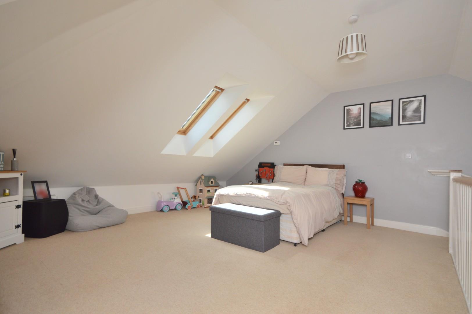 Bath Road, Keynsham, Bristol