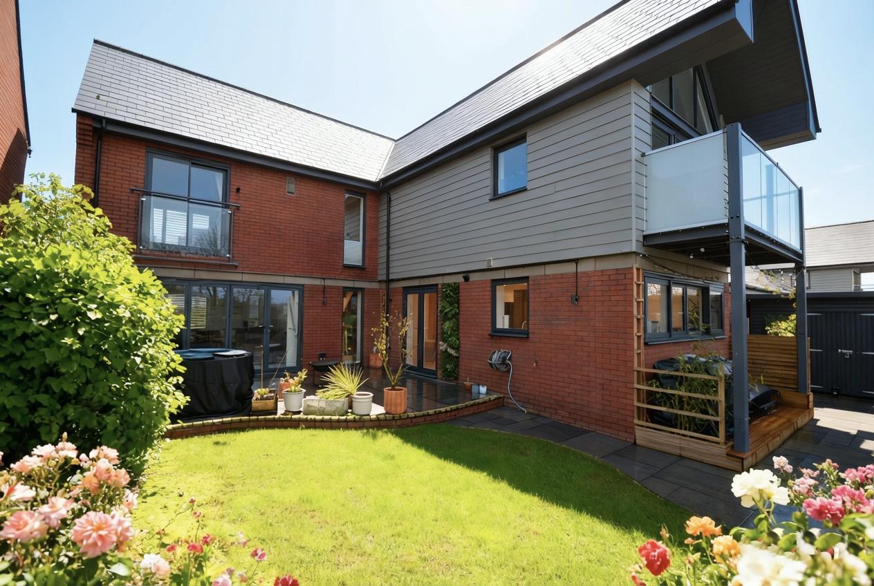 Romulus Close, Keynsham, Bristol