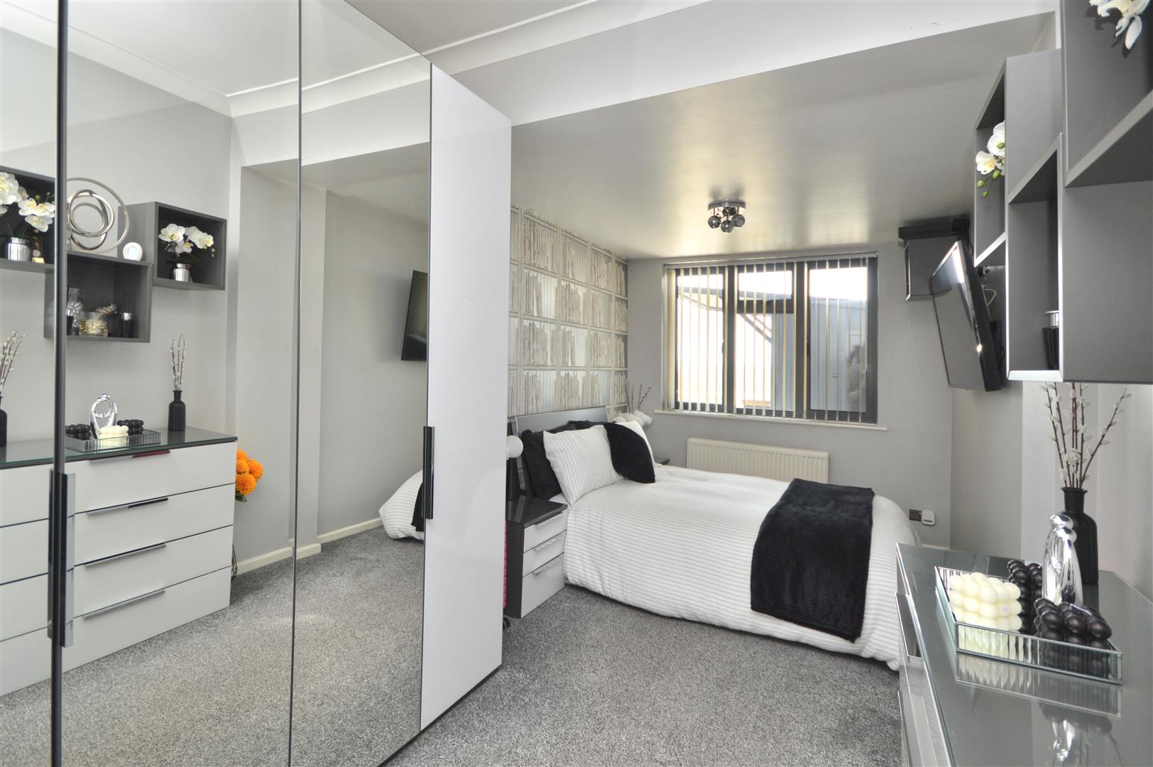 Woollard Lane, Bristol