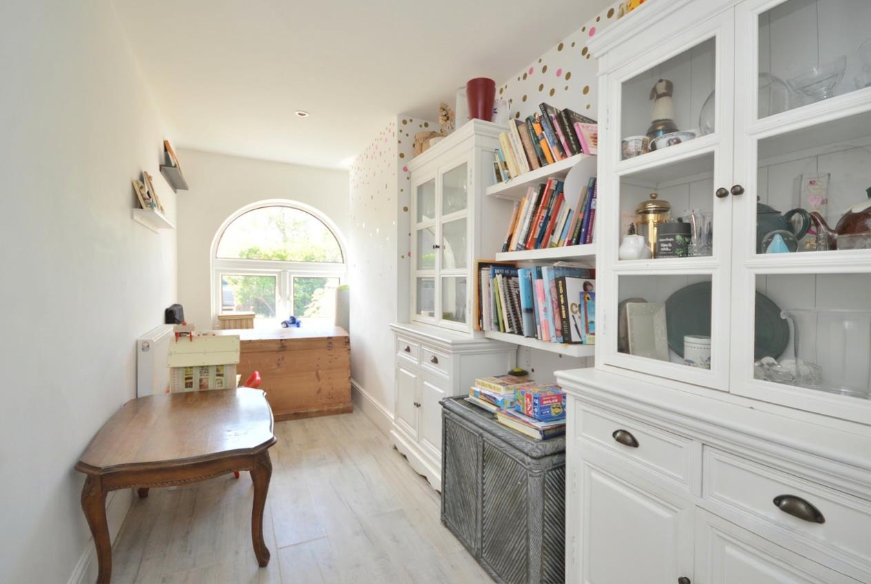 Hurn Lane, Keynsham, Bristol