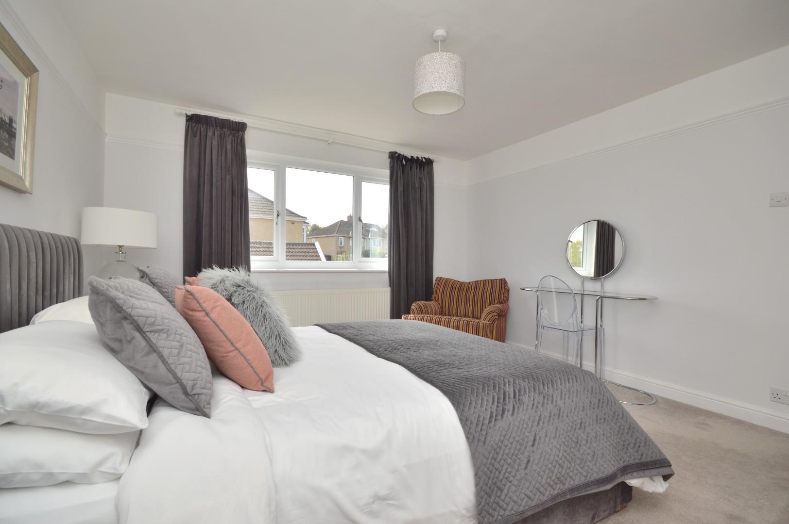 Uplands Road, Saltford